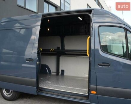 Синий Мерседес Sprinter, объемом двигателя 0 л и пробегом 31 тыс. км за 22620 $, фото 20 на Automoto.ua