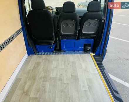 Синий Мерседес Sprinter, объемом двигателя 2.14 л и пробегом 220 тыс. км за 29000 $, фото 22 на Automoto.ua