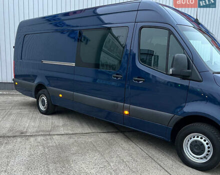 Синий Мерседес Sprinter, объемом двигателя 2.99 л и пробегом 230 тыс. км за 42761 $, фото 8 на Automoto.ua