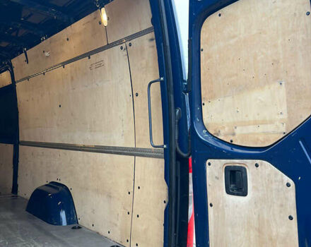 Синий Мерседес Sprinter, объемом двигателя 2.99 л и пробегом 230 тыс. км за 42761 $, фото 15 на Automoto.ua