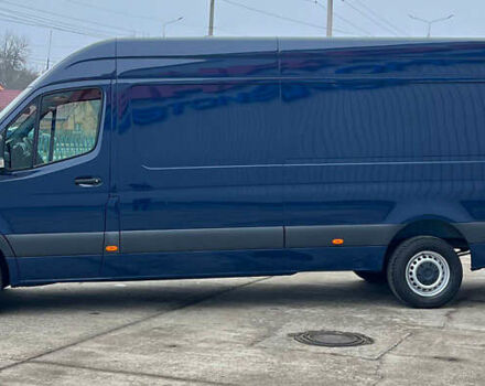 Синий Мерседес Sprinter, объемом двигателя 2.99 л и пробегом 230 тыс. км за 42761 $, фото 2 на Automoto.ua