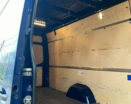 Синий Мерседес Sprinter, объемом двигателя 2.99 л и пробегом 230 тыс. км за 42761 $, фото 14 на Automoto.ua