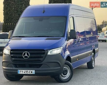 Синий Мерседес Sprinter, объемом двигателя 1.95 л и пробегом 296 тыс. км за 29550 $, фото 2 на Automoto.ua