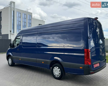 Синий Мерседес Sprinter, объемом двигателя 0 л и пробегом 275 тыс. км за 31900 $, фото 5 на Automoto.ua
