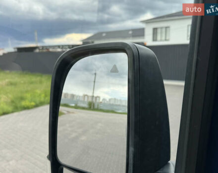 Синий Мерседес Sprinter, объемом двигателя 0 л и пробегом 275 тыс. км за 31900 $, фото 23 на Automoto.ua