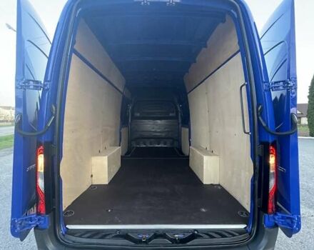 Синий Мерседес Sprinter, объемом двигателя 1.95 л и пробегом 296 тыс. км за 29550 $, фото 36 на Automoto.ua