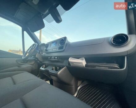 Синий Мерседес Sprinter, объемом двигателя 1.95 л и пробегом 296 тыс. км за 29550 $, фото 47 на Automoto.ua