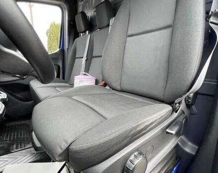 Синій Мерседес Sprinter, об'ємом двигуна 0 л та пробігом 300 тис. км за 31500 $, фото 67 на Automoto.ua