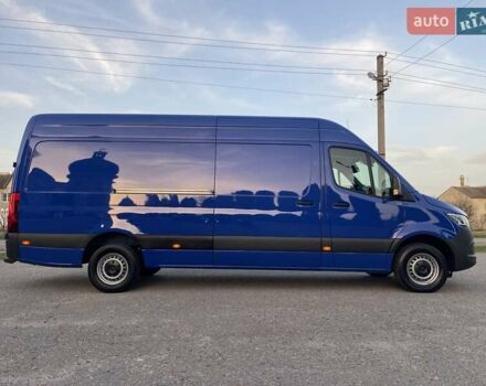 Синий Мерседес Sprinter, объемом двигателя 1.95 л и пробегом 296 тыс. км за 29550 $, фото 27 на Automoto.ua