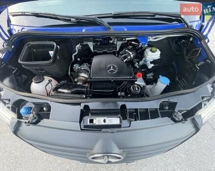 Синий Мерседес Sprinter, объемом двигателя 1.95 л и пробегом 296 тыс. км за 29550 $, фото 72 на Automoto.ua