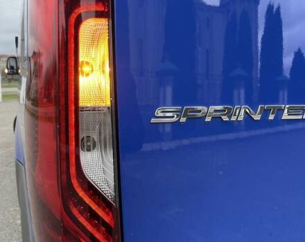 Синій Мерседес Sprinter, об'ємом двигуна 0 л та пробігом 300 тис. км за 31500 $, фото 22 на Automoto.ua