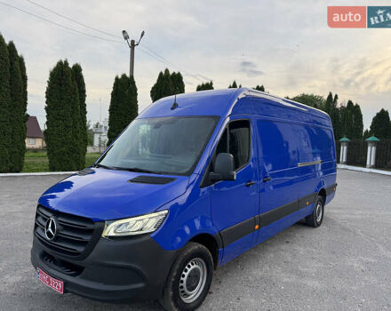 Синий Мерседес Sprinter, объемом двигателя 2 л и пробегом 270 тыс. км за 29090 $, фото 5 на Automoto.ua