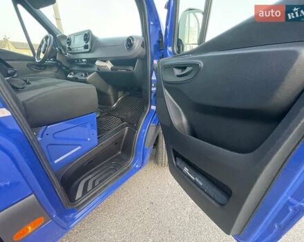 Синий Мерседес Sprinter, объемом двигателя 1.95 л и пробегом 296 тыс. км за 29550 $, фото 50 на Automoto.ua