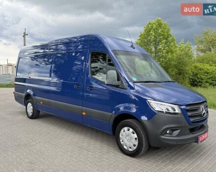 Синий Мерседес Sprinter, объемом двигателя 0 л и пробегом 275 тыс. км за 31900 $, фото 15 на Automoto.ua