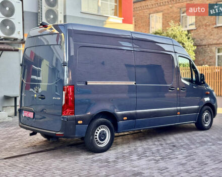Синий Мерседес Sprinter, объемом двигателя 2.2 л и пробегом 146 тыс. км за 24863 $, фото 6 на Automoto.ua