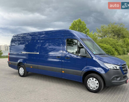Синий Мерседес Sprinter, объемом двигателя 0 л и пробегом 275 тыс. км за 31900 $, фото 14 на Automoto.ua