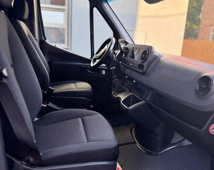 Синий Мерседес Sprinter, объемом двигателя 2.2 л и пробегом 146 тыс. км за 24863 $, фото 7 на Automoto.ua