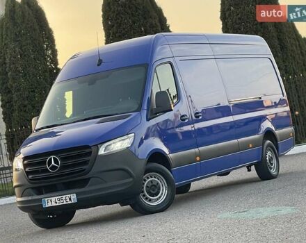 Синий Мерседес Sprinter, объемом двигателя 1.95 л и пробегом 296 тыс. км за 29550 $, фото 1 на Automoto.ua