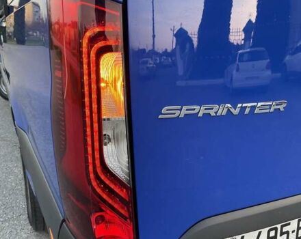 Синий Мерседес Sprinter, объемом двигателя 1.95 л и пробегом 296 тыс. км за 29550 $, фото 16 на Automoto.ua