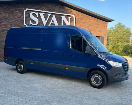 Синий Мерседес Sprinter, объемом двигателя 1.95 л и пробегом 240 тыс. км за 31074 $, фото 5 на Automoto.ua