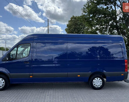 Синий Мерседес Sprinter, объемом двигателя 0 л и пробегом 237 тыс. км за 33500 $, фото 4 на Automoto.ua