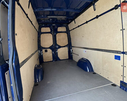 Синий Мерседес Sprinter, объемом двигателя 0 л и пробегом 237 тыс. км за 33500 $, фото 64 на Automoto.ua