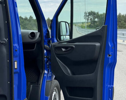 Синій Мерседес Sprinter, об'ємом двигуна 2.2 л та пробігом 196 тис. км за 26900 $, фото 21 на Automoto.ua