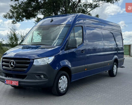 Синий Мерседес Sprinter, объемом двигателя 0 л и пробегом 237 тыс. км за 33500 $, фото 2 на Automoto.ua