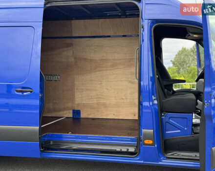 Синій Мерседес Sprinter, об'ємом двигуна 2.2 л та пробігом 196 тис. км за 26900 $, фото 26 на Automoto.ua