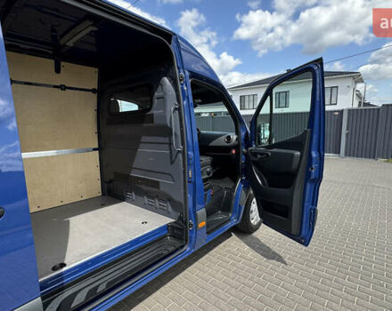 Синий Мерседес Sprinter, объемом двигателя 0 л и пробегом 237 тыс. км за 33500 $, фото 62 на Automoto.ua