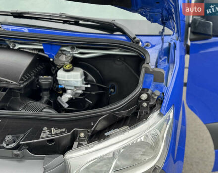 Синій Мерседес Sprinter, об'ємом двигуна 2.2 л та пробігом 196 тис. км за 26900 $, фото 32 на Automoto.ua