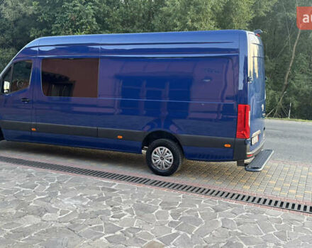 Синий Мерседес Sprinter, объемом двигателя 1.95 л и пробегом 184 тыс. км за 34900 $, фото 15 на Automoto.ua
