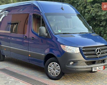 Синий Мерседес Sprinter, объемом двигателя 1.95 л и пробегом 184 тыс. км за 34900 $, фото 2 на Automoto.ua