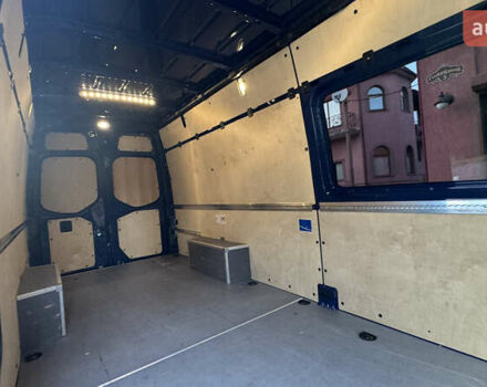 Синий Мерседес Sprinter, объемом двигателя 1.95 л и пробегом 184 тыс. км за 34900 $, фото 31 на Automoto.ua