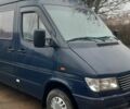 Синий Мерседес Sprinter, объемом двигателя 0 л и пробегом 380 тыс. км за 6500 $, фото 4 на Automoto.ua
