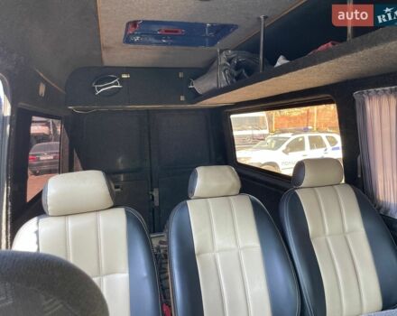 Синий Мерседес Sprinter, объемом двигателя 2.15 л и пробегом 880 тыс. км за 6900 $, фото 24 на Automoto.ua