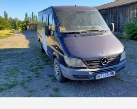 Синий Мерседес Sprinter, объемом двигателя 0 л и пробегом 450 тыс. км за 3100 $, фото 6 на Automoto.ua