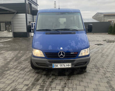 Синій Мерседес Sprinter, об'ємом двигуна 2.1 л та пробігом 439 тис. км за 8200 $, фото 4 на Automoto.ua