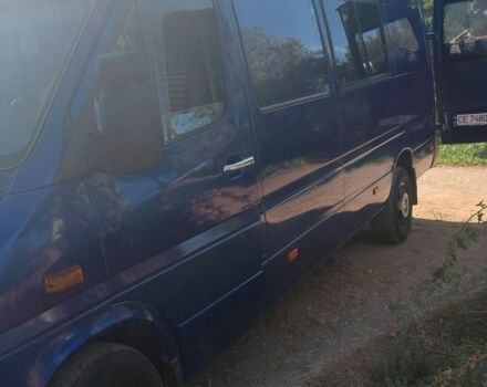 Синій Мерседес Sprinter, об'ємом двигуна 2.7 л та пробігом 999 тис. км за 10000 $, фото 1 на Automoto.ua