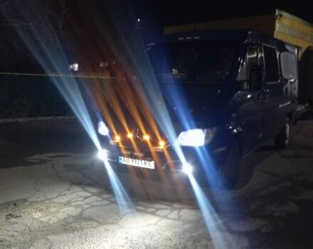 Синій Мерседес Sprinter, об'ємом двигуна 2.1 л та пробігом 400 тис. км за 9500 $, фото 18 на Automoto.ua