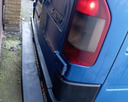 Синій Мерседес Sprinter, об'ємом двигуна 2.1 л та пробігом 400 тис. км за 9500 $, фото 3 на Automoto.ua