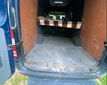 Синій Мерседес Sprinter, об'ємом двигуна 0 л та пробігом 600 тис. км за 11079 $, фото 4 на Automoto.ua