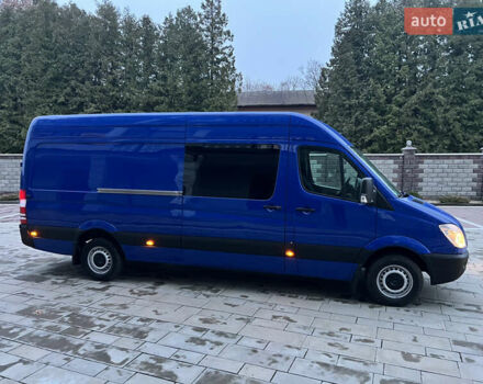 Синий Мерседес Sprinter, объемом двигателя 2.99 л и пробегом 450 тыс. км за 15500 $, фото 2 на Automoto.ua