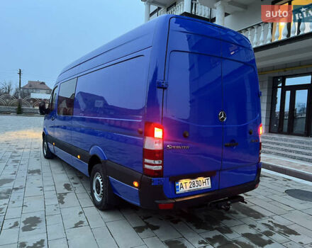 Синий Мерседес Sprinter, объемом двигателя 2.99 л и пробегом 450 тыс. км за 15500 $, фото 5 на Automoto.ua