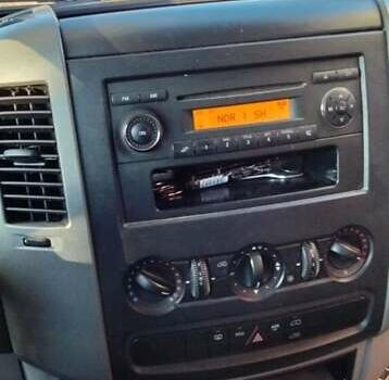 Синій Мерседес Sprinter, об'ємом двигуна 2.2 л та пробігом 243 тис. км за 20800 $, фото 10 на Automoto.ua