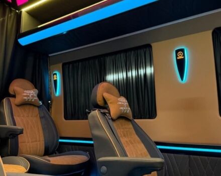 Синій Мерседес Sprinter, об'ємом двигуна 2.14 л та пробігом 741 тис. км за 30000 $, фото 11 на Automoto.ua