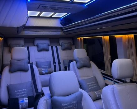 Синий Мерседес Sprinter, объемом двигателя 2.2 л и пробегом 224 тыс. км за 33000 $, фото 8 на Automoto.ua