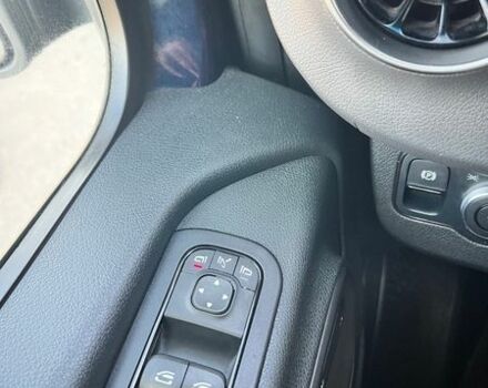 Синий Мерседес Sprinter, объемом двигателя 2.99 л и пробегом 158 тыс. км за 49800 $, фото 5 на Automoto.ua