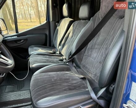 Синій Мерседес Sprinter, об'ємом двигуна 2.14 л та пробігом 300 тис. км за 48430 $, фото 13 на Automoto.ua
