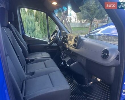 Синий Мерседес Sprinter, объемом двигателя 2.2 л и пробегом 161 тыс. км за 22800 $, фото 8 на Automoto.ua